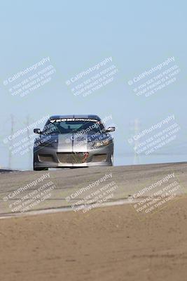 media/Oct-26-2025-CalClub SCCA (Sun) [[8ce1e69566]]/Group 2/Grapevine/